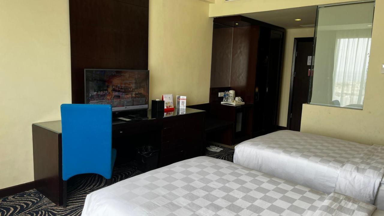 Swiss-Belhotel Silae Palu Kültér fotó